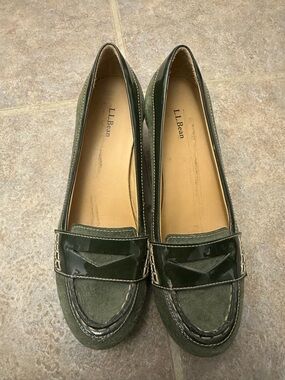 L.L. Bean Women's Dark Green Suede & Patent Wedge Loafers